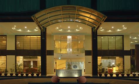 makemytrip hotels amritsar.